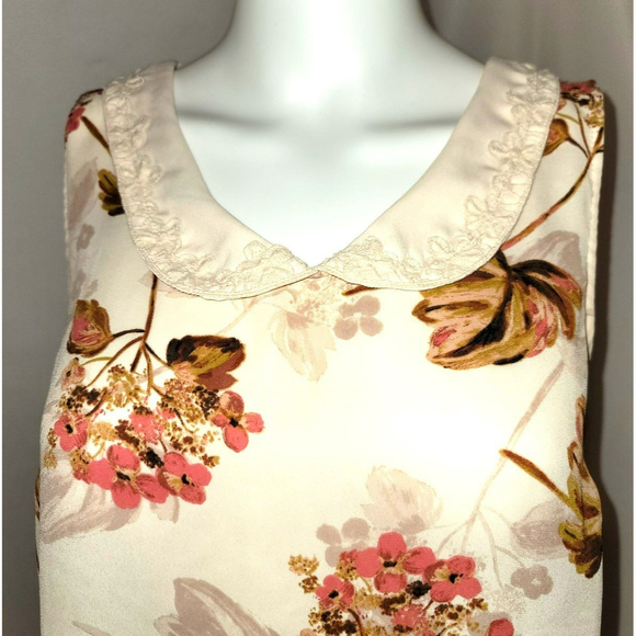 LC Lauren Conrad Floral Embellished Peter Pan Collar Blouse - Size M - Picture 5 of 8